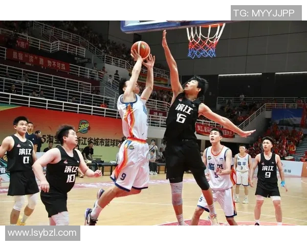 札幌与名古屋激战正酣比分悬念不断球迷热情高涨