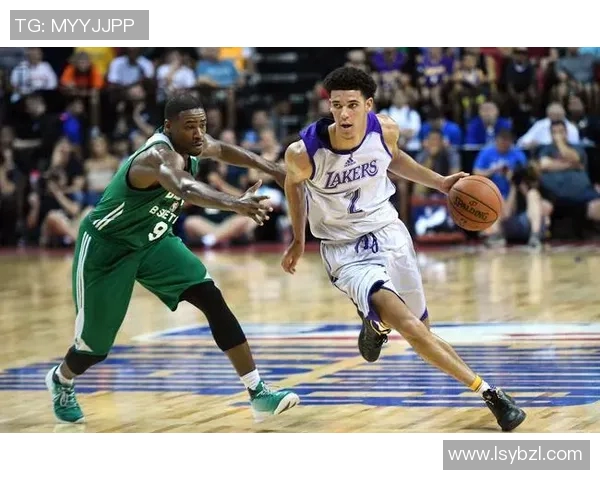 爱德华兹与鲍尔的巅峰对决谁将成为拳坛新王者 爱德华兹与鲍尔的巅峰对决谁将成为拳坛新王者