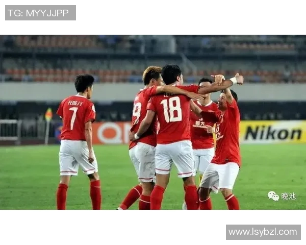 亚冠激战伊蒂哈德与赖杨强强对决谁能笑到最后