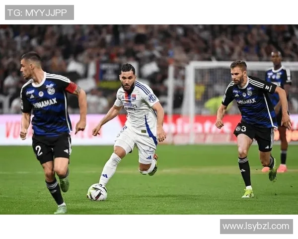 昂热与里昂的精彩对决结果揭晓赛季表现分析与未来展望