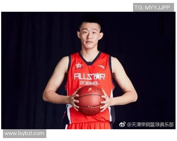 重庆羽毛球队在杯赛积分榜上以83分稳居第一名展现强劲实力